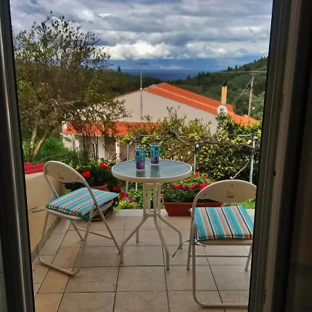 House Of Flowers Holiday home *